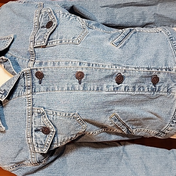 Levi Straus fitted denim jacket - Picture 2 of 6